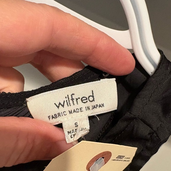 Wilfred Silk Blend Beaded Sleeveless Blouse, size small - Picture 4 of 5